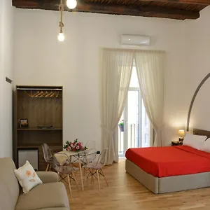 Domus 25 Napoli